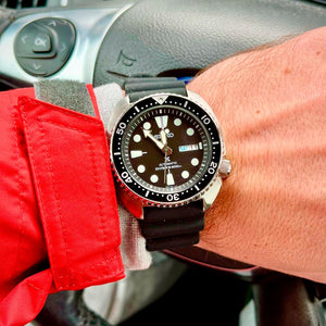 Reloj Seiko Prospex SRPE93K1 Turtle Calibre 4R36 45mm - Dando la Hora