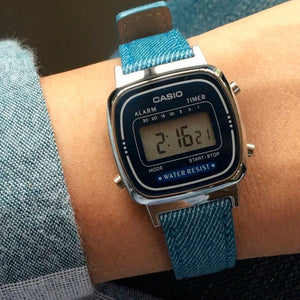 Reloj Casio Vintage LA670WL-2A2DF Azul Correa de Cuero Denim